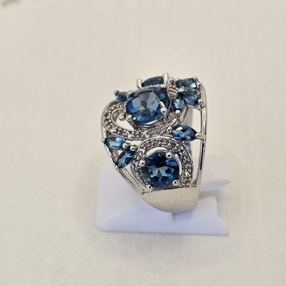 Genuine London Blue Topaz Ring Rhodium Sterling Silver Size 7! New - Picture 6 of 12